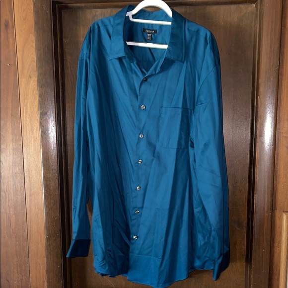 Van Heusen Teal Dress Shirt - Picture 1 of 4